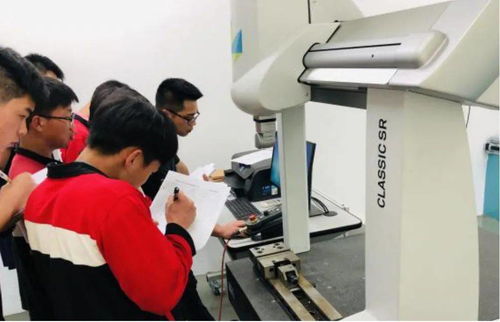 招生季丨智能制造 用“芯”控制，驅(qū)動(dòng)智能裝備未來